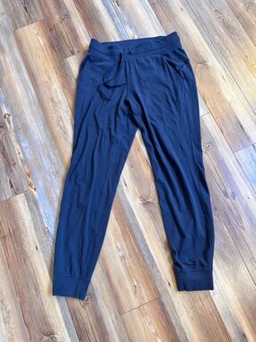 Lululemon - Nulu Black Drawstring Jogger Pants, size 8